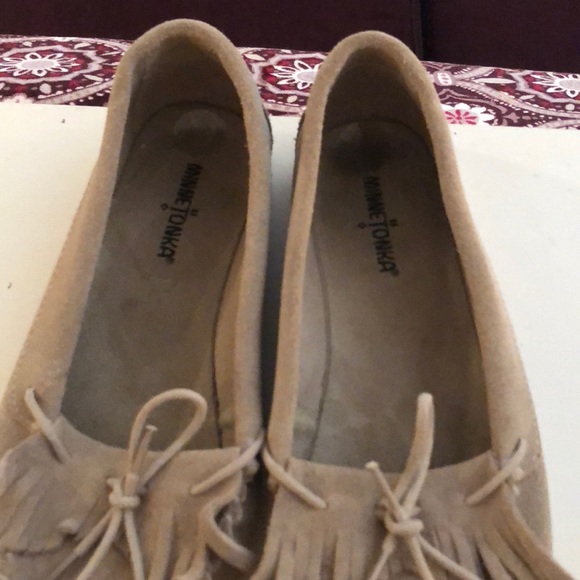 Minnetonka Moccasin Slip Ons. Worn Twice. - Picture 2 of 4
